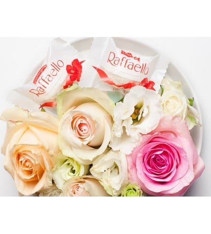 Конфеты Raffaello кокосовые с цельным миндальным орехом 250 г купить