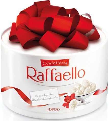 Конфеты Raffaello кокосовые с цельным миндальным орехом