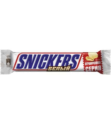 Батончик Snickers White покрытый белым шоколадом с начинкой из жареного арахиса карамели и нуги